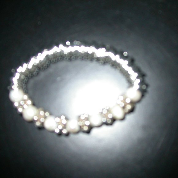 Pearl Bracelet - Picture 4 of 4